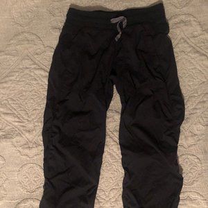 Ivivva Black track pants (long pants)
